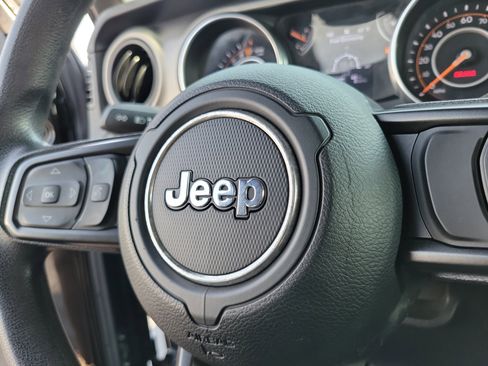 Used 2019 Jeep Wrangler Sport image 30