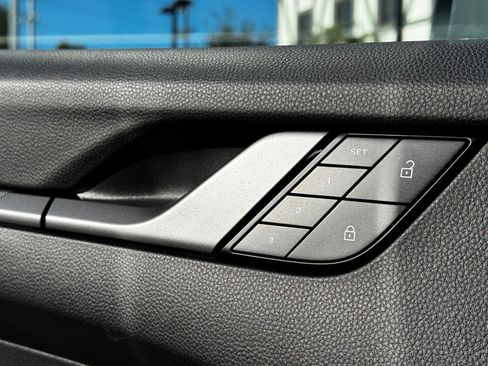 Certified 2024 Porsche 911 Carrera S RWD image 31