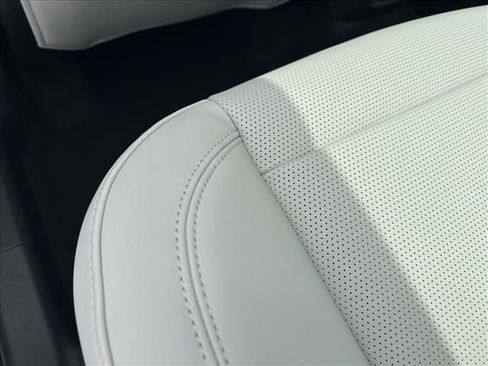 New 2026 Buick Envision Avenir AWD/4WD image 25