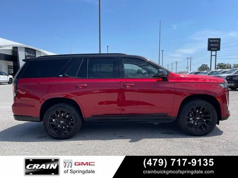 Used 2024 Cadillac Escalade Sport w/ LPO, ONYX Package AWD/4WD image 8