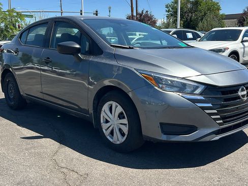 Used 2025 Nissan Versa S w/ Trunk Package FWD image 3