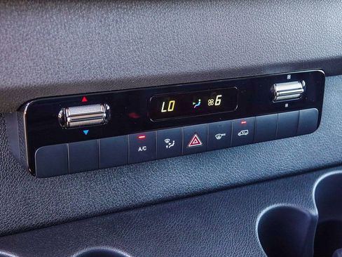 New 2025 Mercedes-Benz Sprinter 2500 image 21