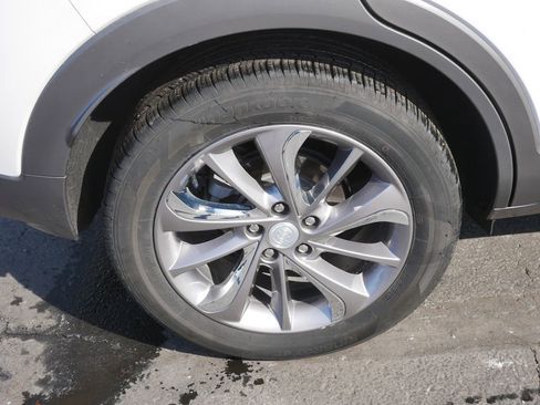 Used 2023 Buick Encore GX Essence w/ Experience Buick Package AWD/4WD image 8