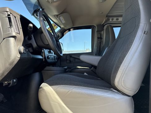 Certified 2022 GMC Savana 2500 w/ Driver Convenience Package image 16