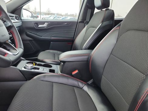 Used 2023 Ford Escape ST-Line w/ Tech Pack #1 image 19