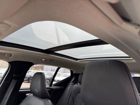 Used 2026 Volvo XC40 B5 Plus w/ Protection Package Premier image 7