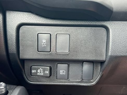 Used 2023 Toyota Tacoma SR AWD/4WD image 20