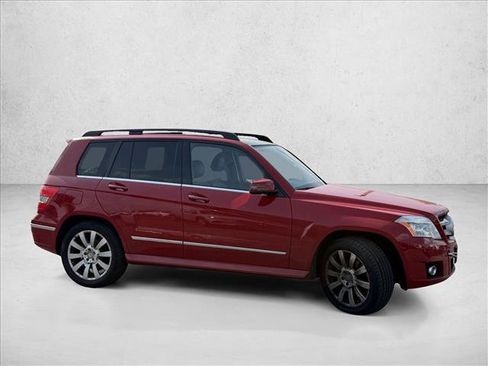 Used 2010 Mercedes-Benz GLK 350 4MATIC image 4