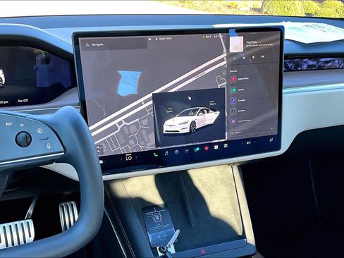 Used 2022 Tesla Model S image 6