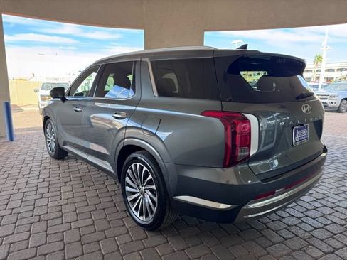 Used 2024 Hyundai Palisade Calligraphy AWD/4WD image 3