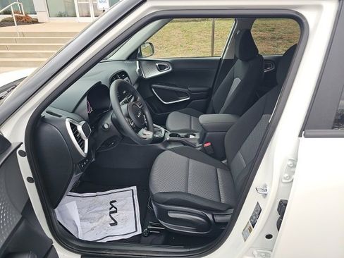 New 2025 Kia Soul LX image 7