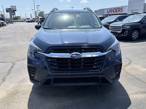Used 2024 Subaru Ascent Limited image 8