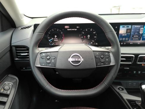 Used 2026 Nissan Sentra SR w/ Floor Mat Package FWD image 28