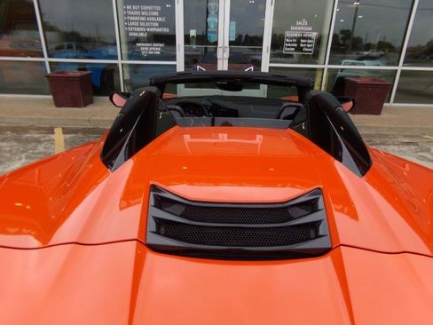 Used 2025 Chevrolet Corvette E-Ray w/ Stealth Interior Trim Package AWD/4WD image 7
