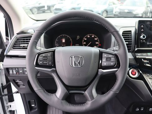 Certified 2026 Honda Odyssey Elite image 35