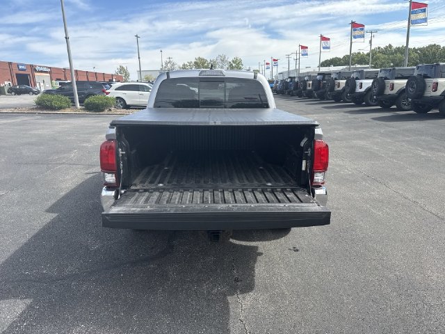 Used 2021 Toyota Tacoma SR5 AWD/4WD image 22