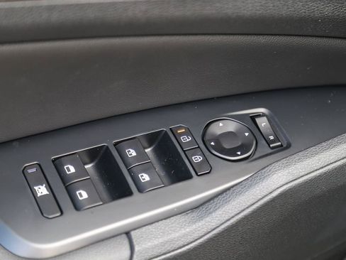 Certified 2026 Kia Sportage X-Line w/ X-Line Premium Package AWD/4WD image 20