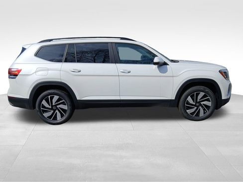 New 2026 Volkswagen Atlas SE FWD image 6