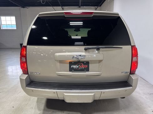 Used 2009 Chevrolet Tahoe LTZ AWD/4WD image 5