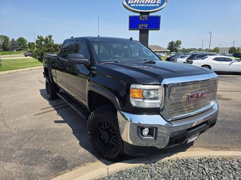 Used 2015 GMC Sierra 2500 SLE AWD/4WD image 3