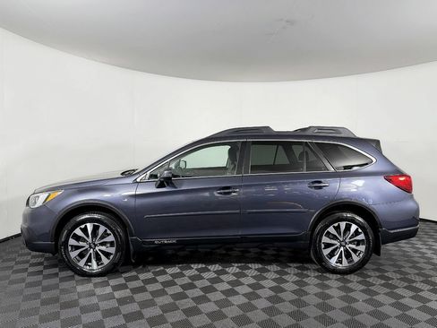 Used 2017 Subaru Outback 3.6R Limited AWD/4WD image 18