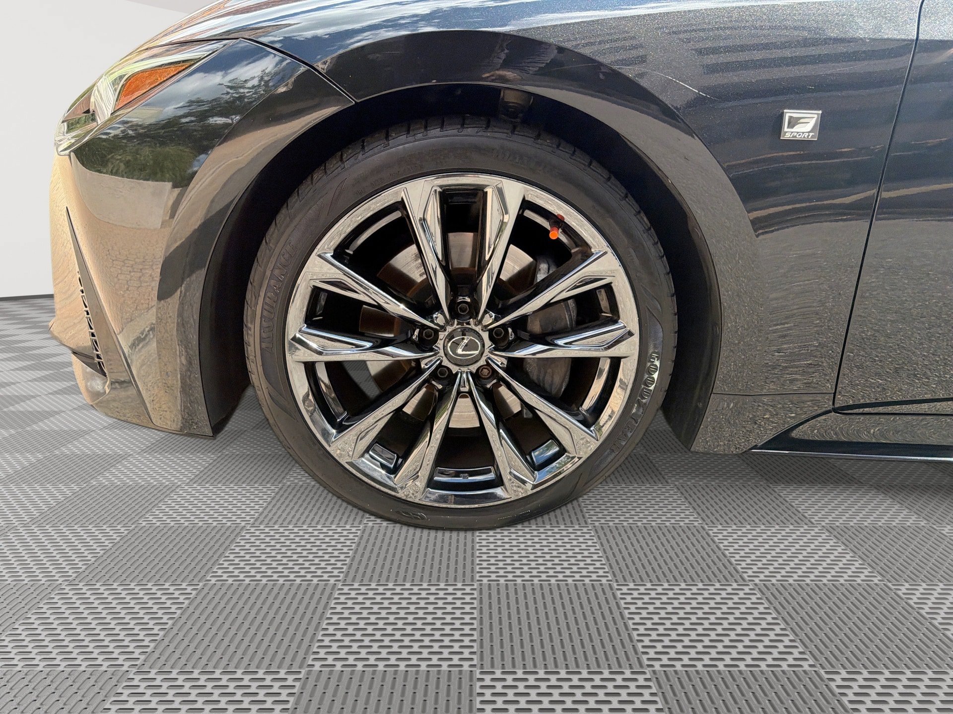 Used 2023 Lexus IS 350 F Sport RWD image 19