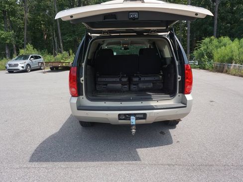 Used 2008 GMC Yukon SLE w/ Convenience Package RWD image 13