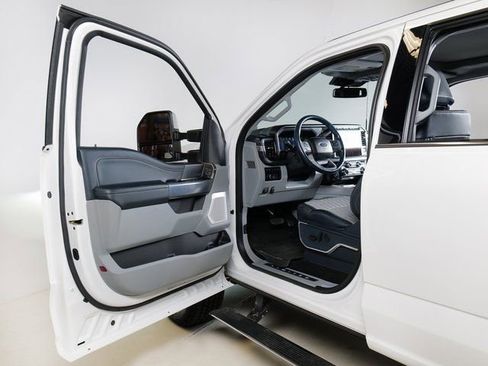 Used 2024 Ford F250 Limited w/ FX4 Off-Road Package AWD/4WD image 26