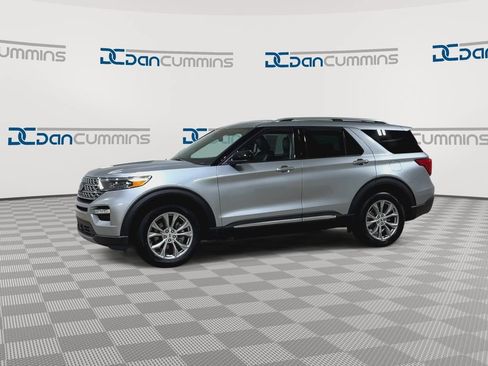 Used 2023 Ford Explorer Limited AWD/4WD image 6