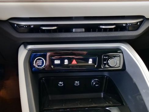 New 2025 Audi Q5 Premium image 24