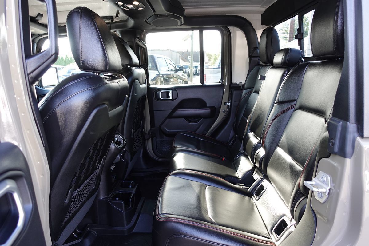 Used 2020 Jeep Gladiator Rubicon AWD/4WD image 23