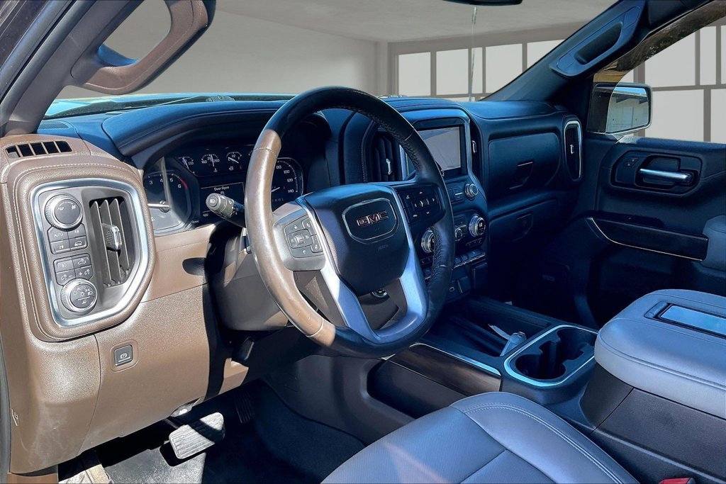 Used 2019 GMC Sierra 1500 SLT w/ SLT Premium Plus Package AWD/4WD image 18