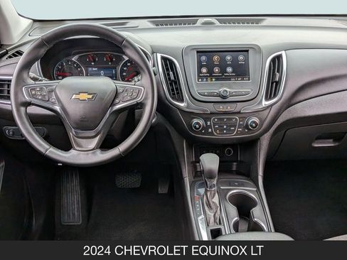 Used 2024 Chevrolet Equinox LT FWD image 13