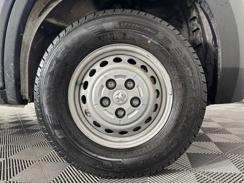 Used 2024 RAM ProMaster 2500 image 39