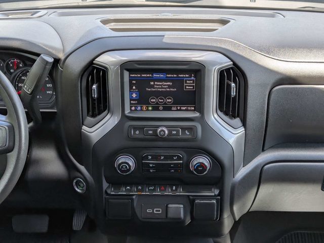Used 2024 Chevrolet Silverado 1500 Custom w/ Turbomax Blackout Package AWD/4WD image 17