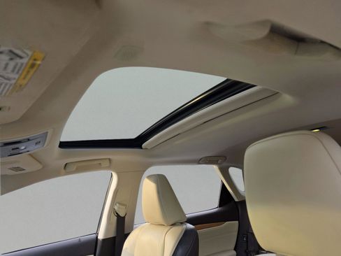 Used 2018 Lexus RX 350L w/ Premium Package image 11