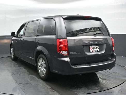 Used 2020 Dodge Grand Caravan SE w/ UConnect Hands-Free Group image 10
