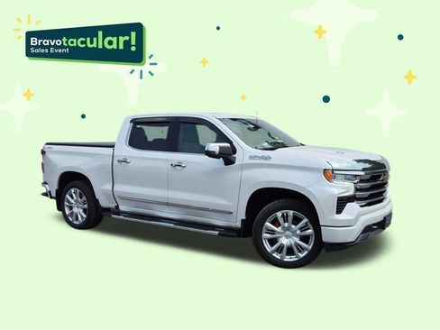 Used 2025 Chevrolet Silverado 1500 High Country w/ Technology Package AWD/4WD image 32