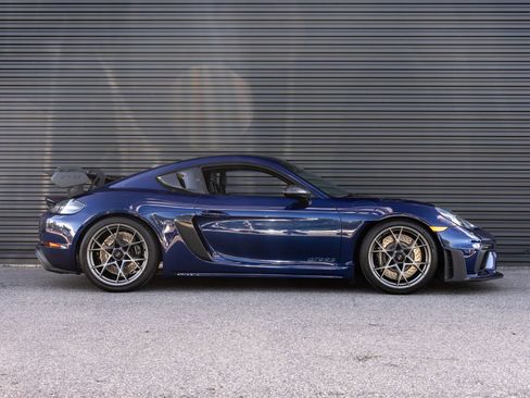Certified 2025 Porsche 718 Cayman GT4 RS RWD image 8