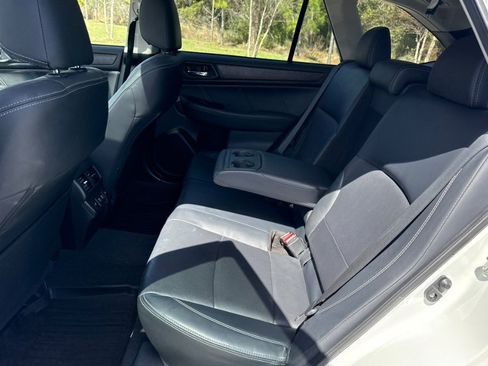 Used 2019 Subaru Outback 2.5i Limited image 17