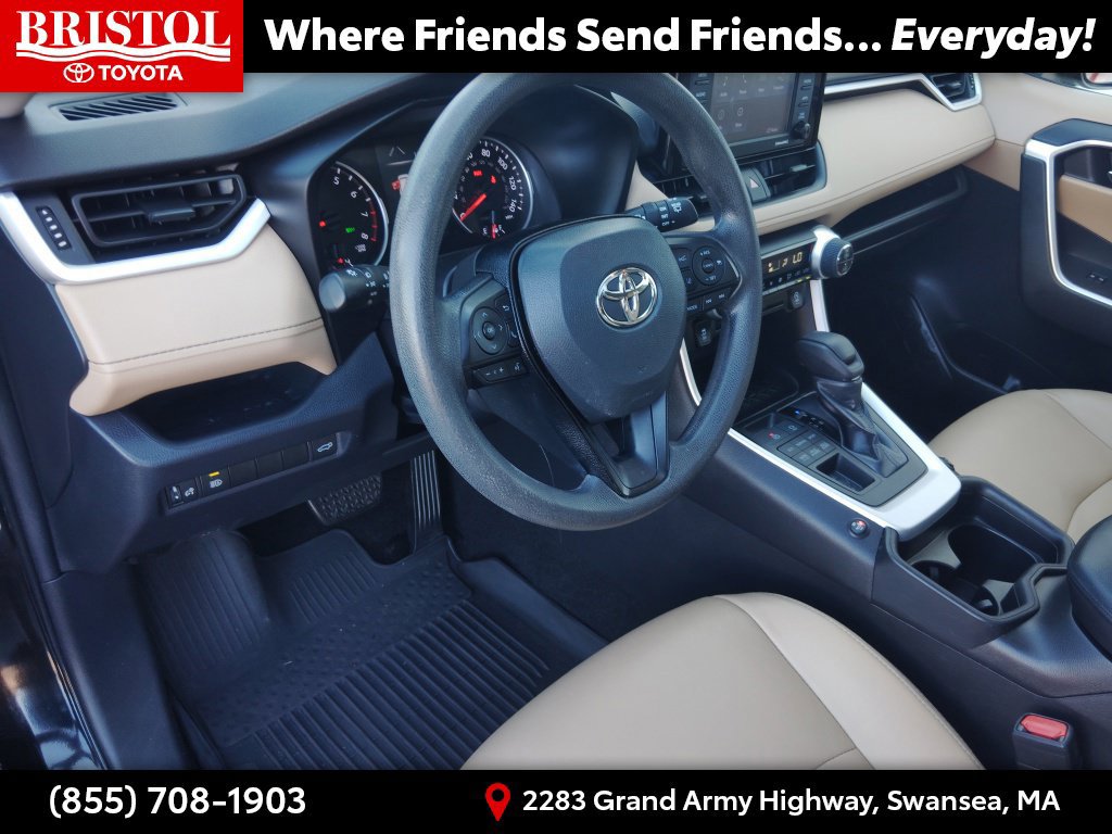 Used 2021 Toyota RAV4 XLE w/ Convenience Package AWD/4WD image 14