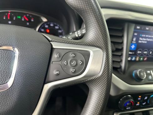 Used 2023 GMC Acadia SLE w/ Driver Convenience Package image 16