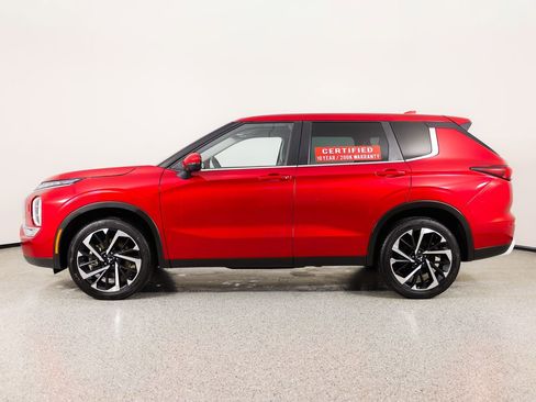 Used 2022 Mitsubishi Outlander SE image 5