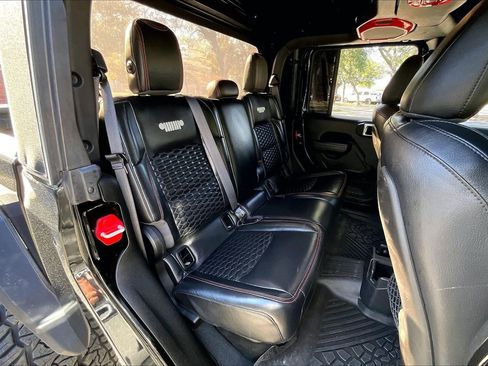 Used 2022 Jeep Gladiator Rubicon w/ Trailer Tow Package image 21