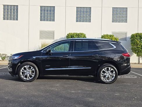 Used 2020 Buick Enclave Avenir w/ Avenir Technology Package image 5