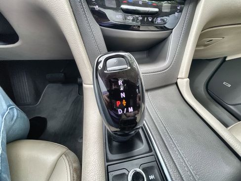 Used 2021 Cadillac XT6 Premium Luxury FWD image 16