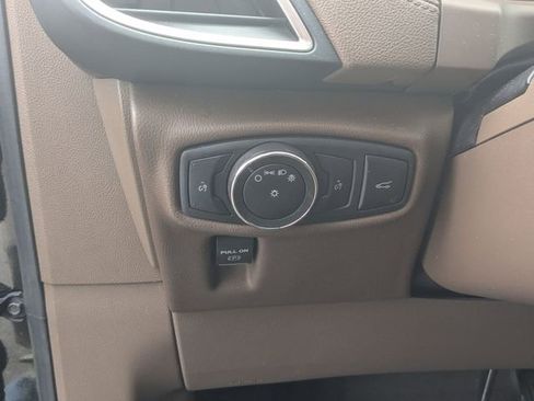 Used 2017 Lincoln MKX Reserve image 12