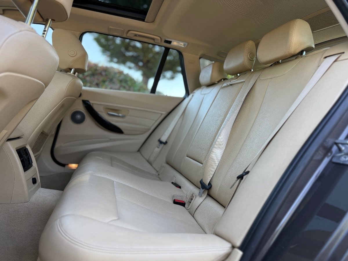 Used 2014 BMW 328i xDrive Wagon AWD/4WD image 19