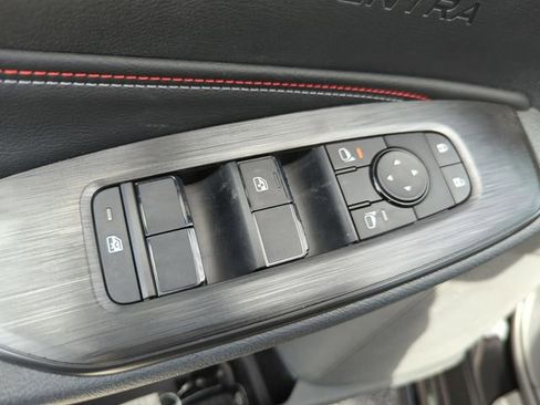 New 2026 Nissan Sentra SR w/ Floor Mat Package FWD image 30