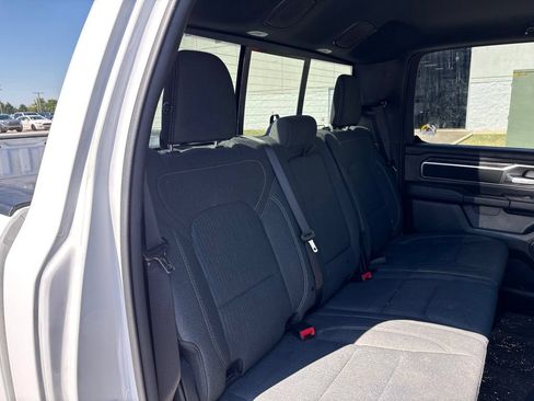 Used 2024 RAM 1500 Big Horn AWD/4WD image 17